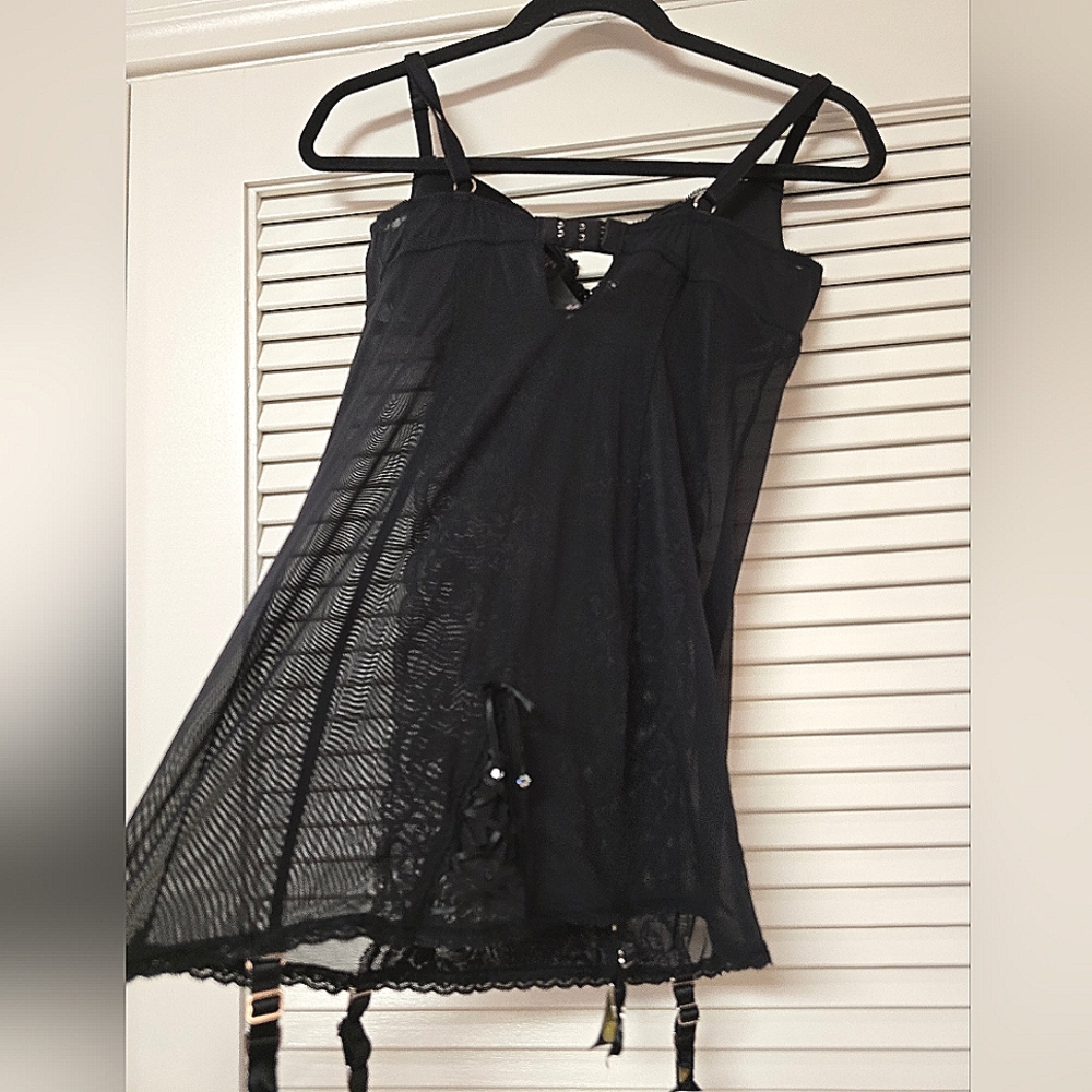 Victoria's Secret - Black & Tan Lace Corset Lingerie Top With Rhinestone Detail - Picture 3 of 6